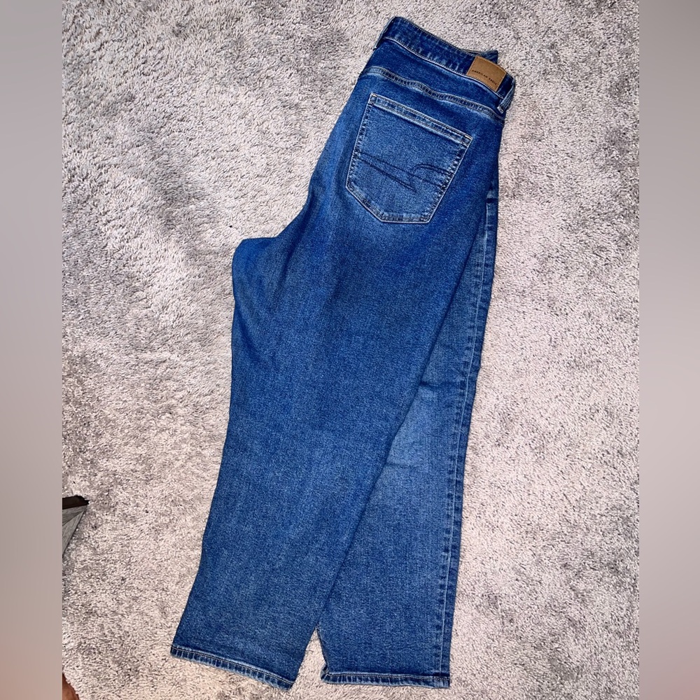 American Eagle mom jeans